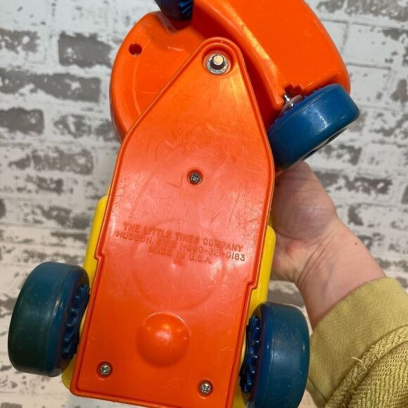 Little tike | vintage yellow and orange dump truck and person - Picture 5 of 7